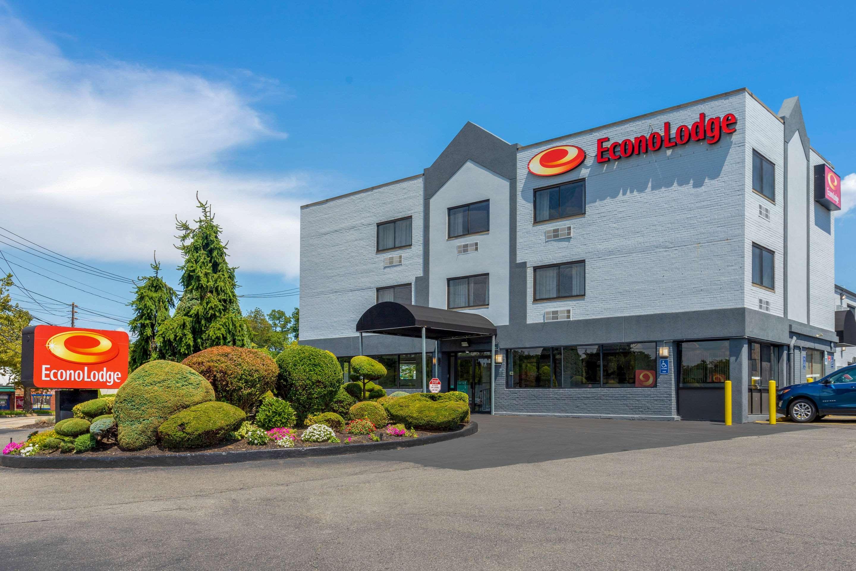Econo Lodge Hicksville Exteriör bild